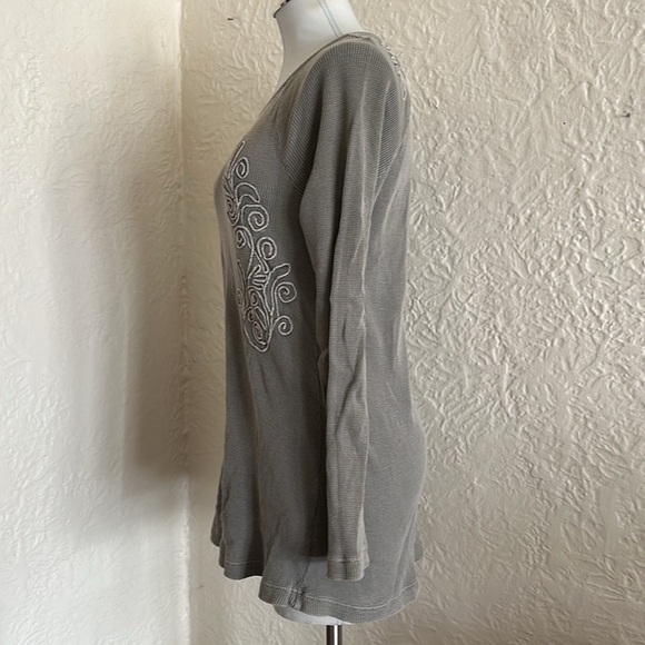 Soft Surroundings Pale Olive Green Camden Thermal Top Shirt Medium - Picture 3 of 7